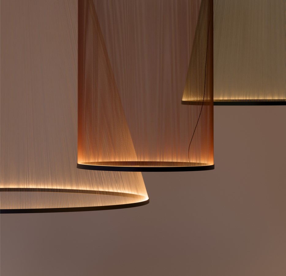 ‘Array’-Lamp That Floats in Space by Sources Unlimited-Sheet3
