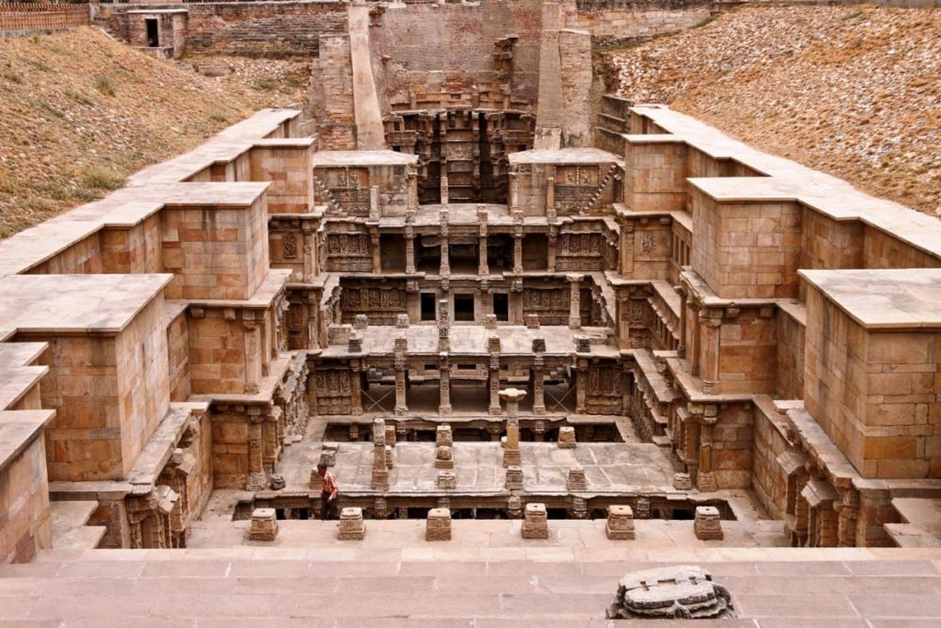 The Spectacle and the Place Rethinking Architecture as Collective Memory-Sheet2