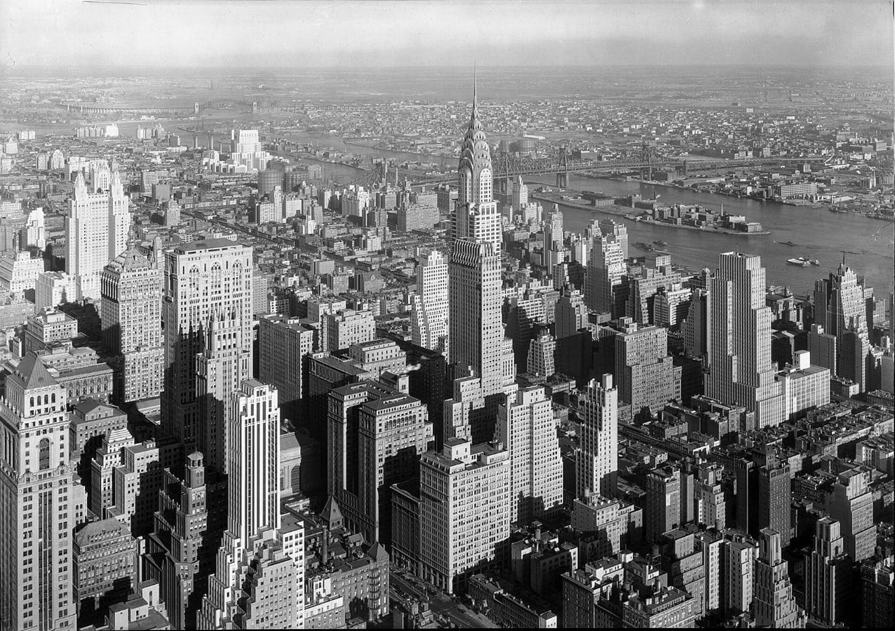 The Spectacle and the Place Rethinking Architecture as Collective Memory-Sheet7