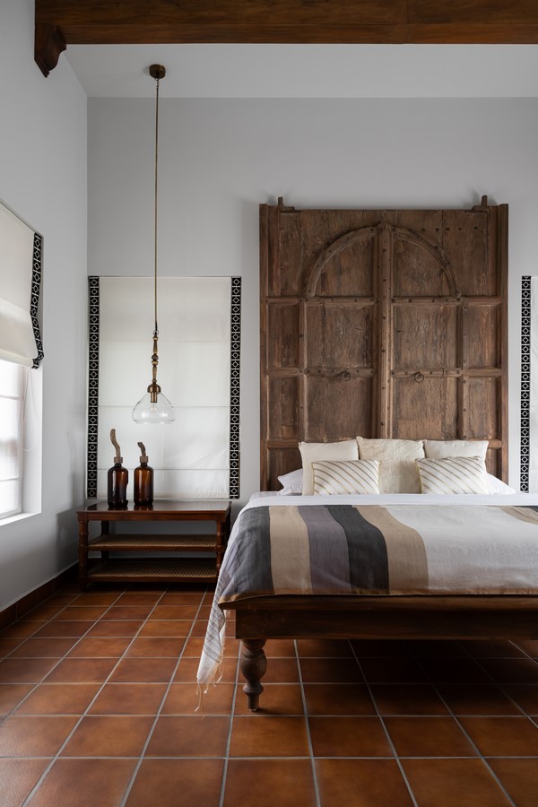 Colonial Interiors with Cultural Vibrancy by Temple Town-Sheet3
