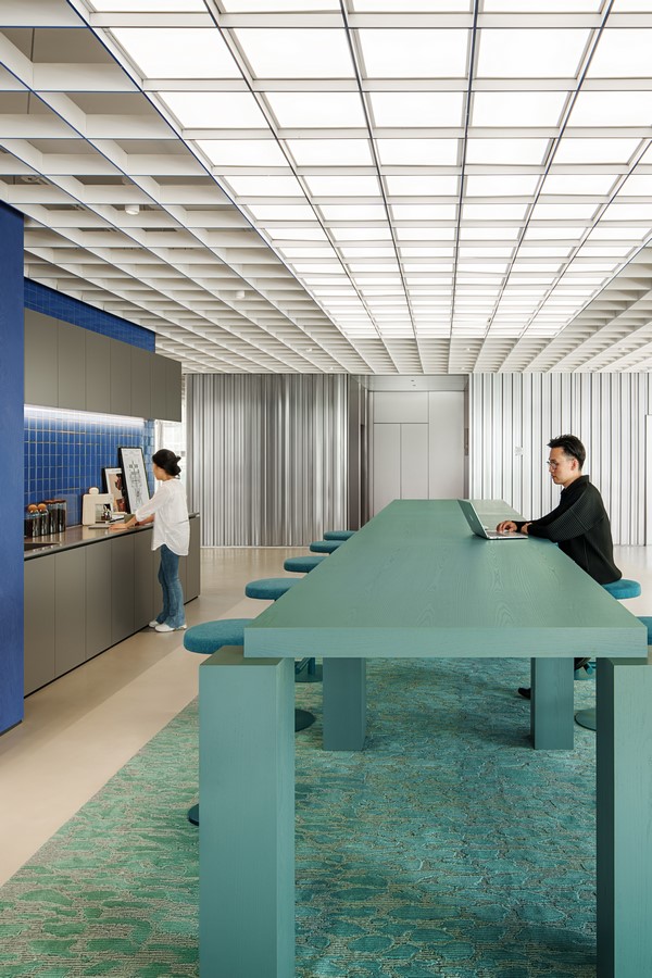 MAX Show Office in Hangzhou by Ippolito Fleitz Group-Sheet6