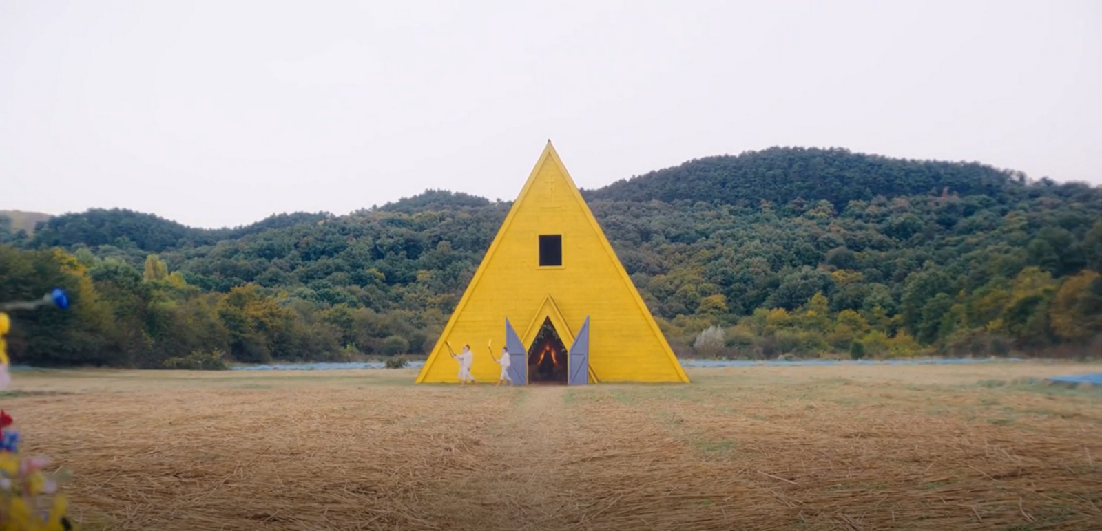 An architectural review of Midsommar-Sheet10
