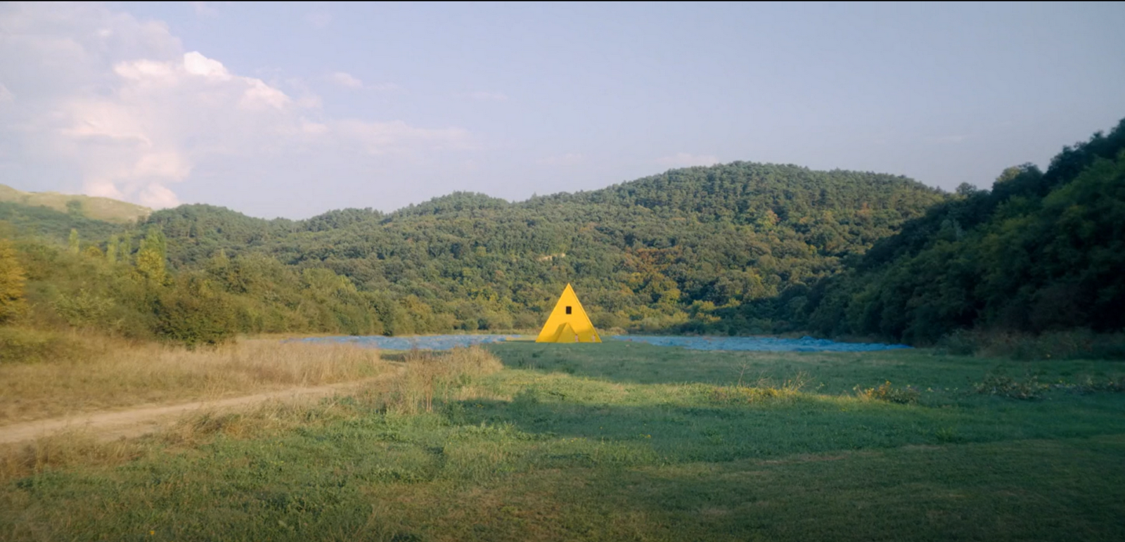 An architectural review of Midsommar-Sheet8