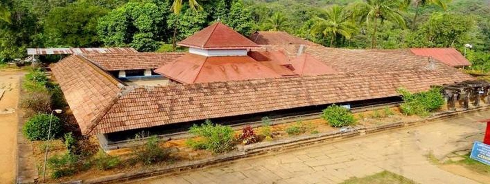 Walking through the streets of Wayanad-Sheet1