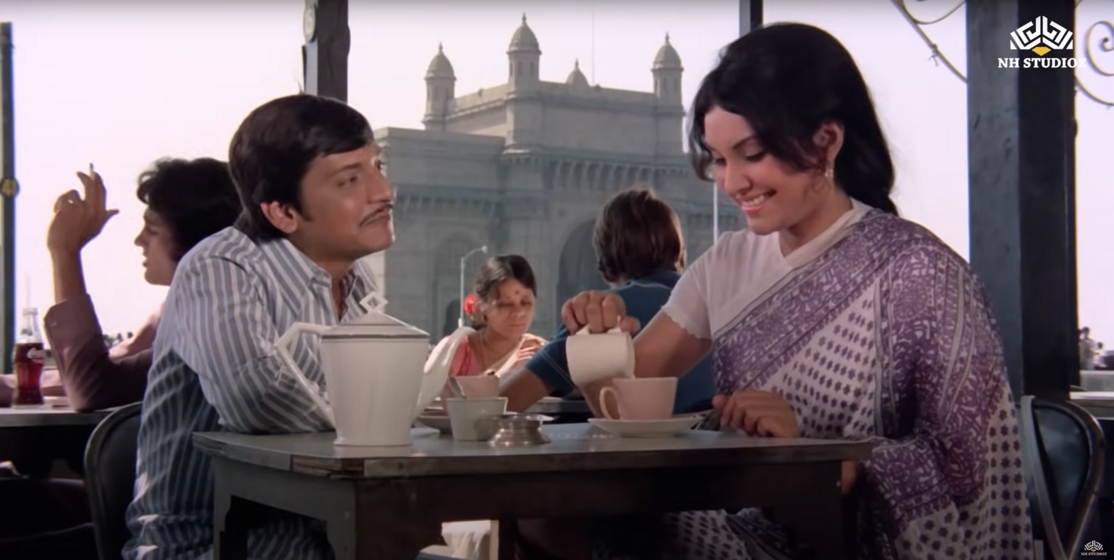 An architectural review of Chhoti Si Baat-Sheet12