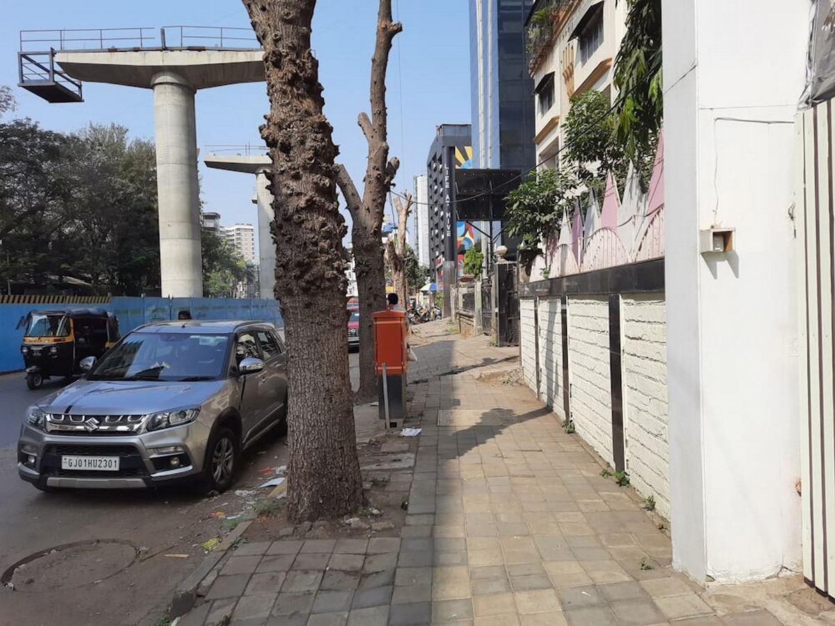 India's Missing Pavements Car-Centric Planning, Informality, and the Vanishing Urban Realm-Sheet4