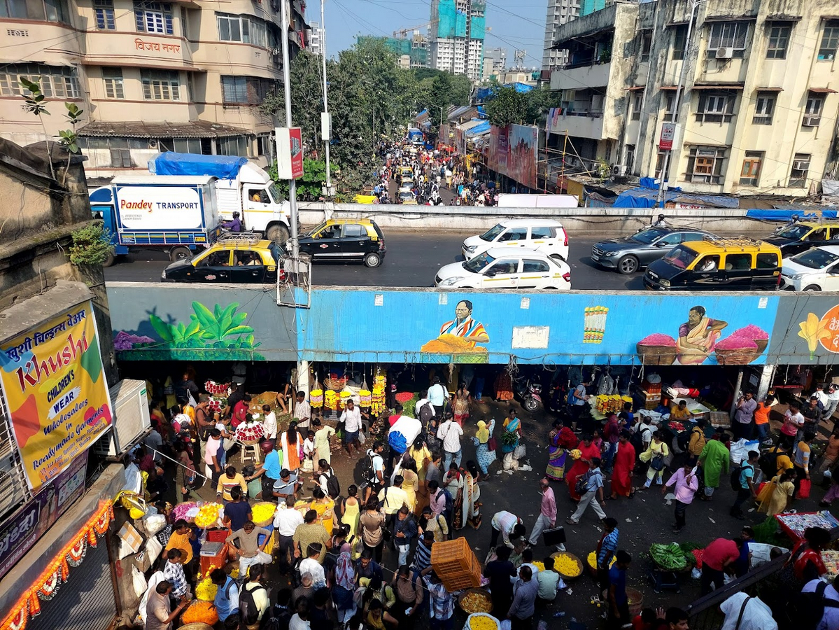 Urban Intimacies Reading Mumbai Through Its Senses-Sheet5