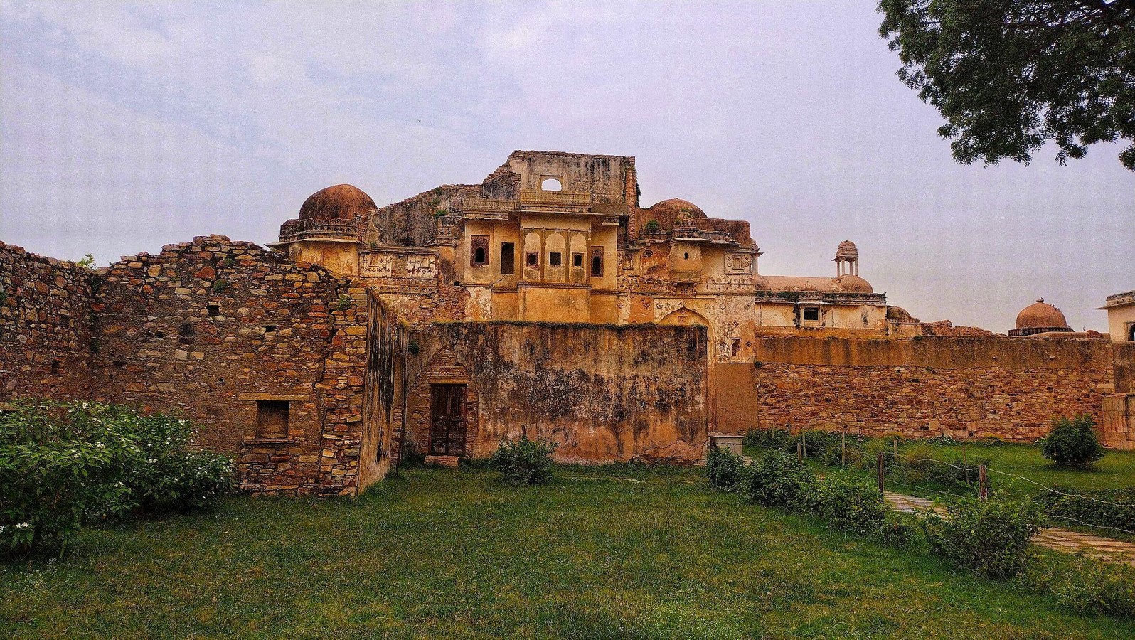 Forts in the world Chittorgarh Fort-Sheet2