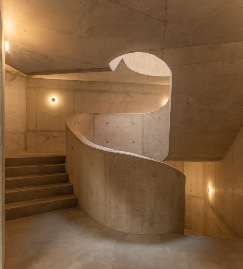 Wine Cellar of the Quinta de Adorigo by Atelier Sergio Rebelo-Sheet9