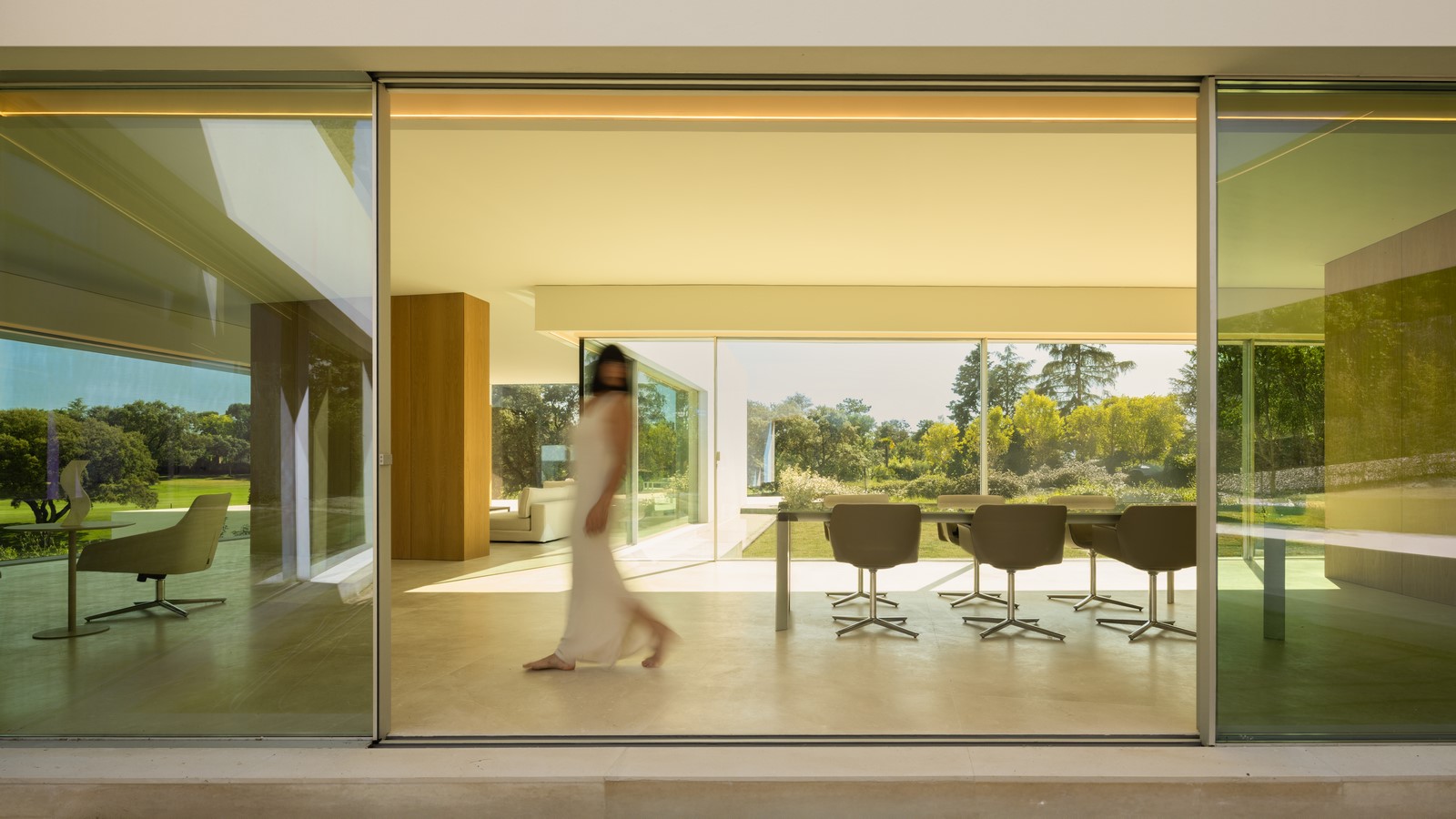 Villa Lago by Fran Silvestre Arquitectos-Sheet4