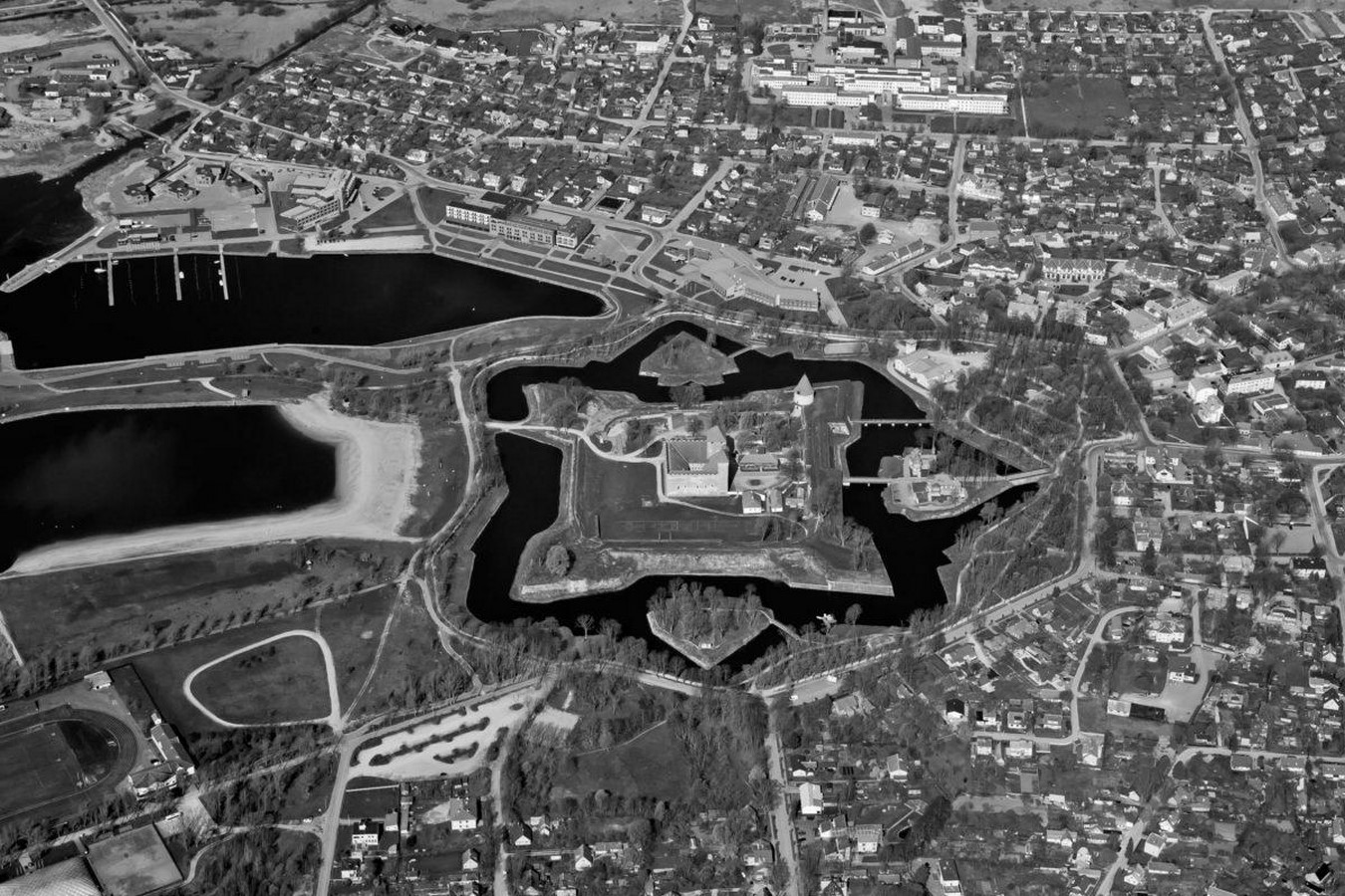 Forts in the world Kuressaare Castle, Estonia-Sheet2