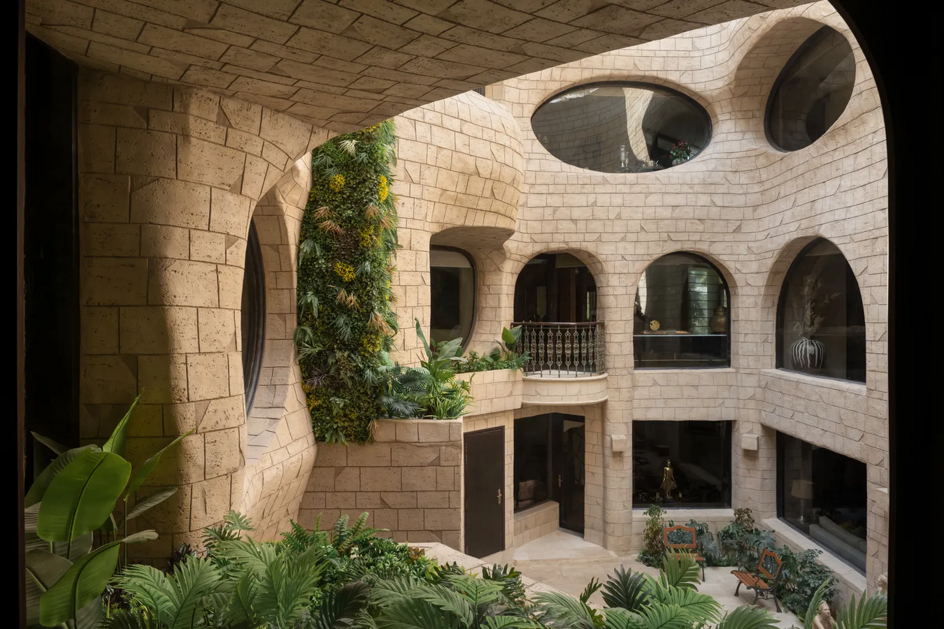 When the World Had Courtyards Traditional Architectural Wisdom Lost in Modern Days-Sheet1