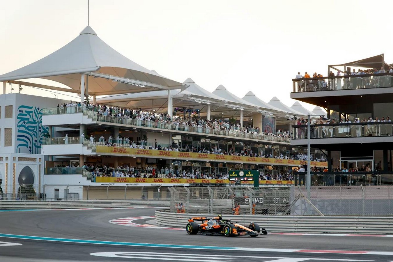 Design in Motion The Architecture of Formula One-Sheet4