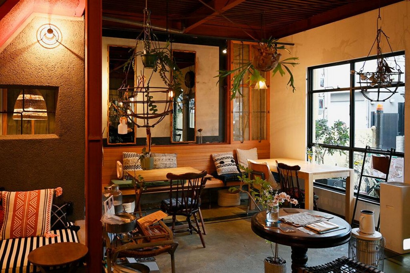 The return of craft in boutique spaces-Sheet1