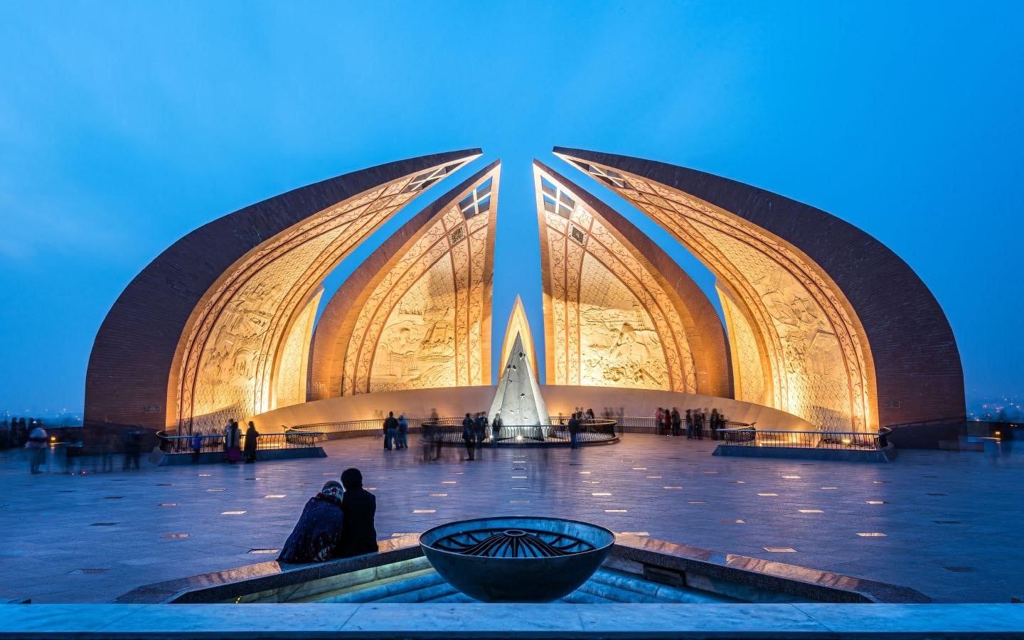 A Visitor's Guide to Architectural Gems in Pakistan-Sheet1