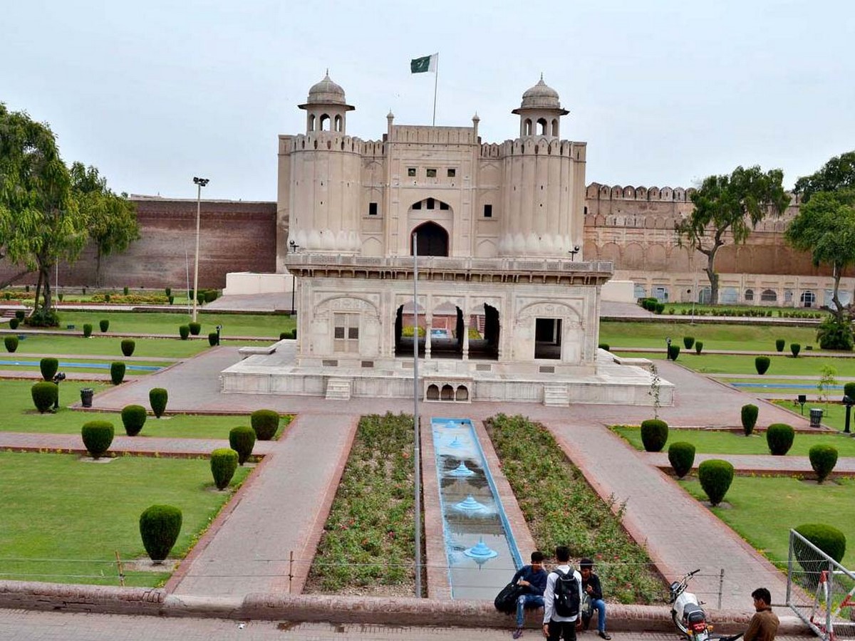 A Visitor's Guide to Architectural Gems in Pakistan-Sheet4