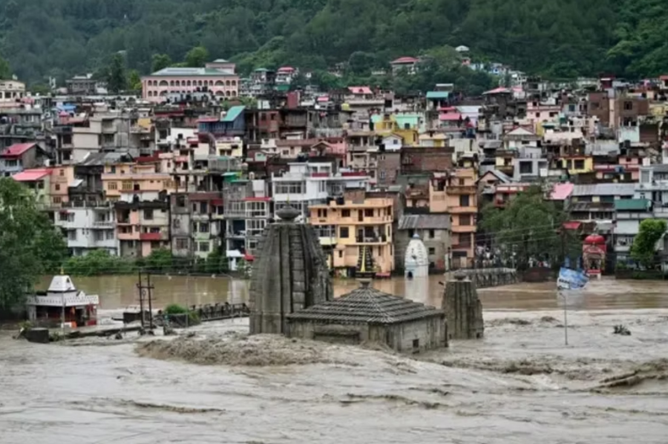 Why Traditional Homes Survive Flash Floods-Sheet2