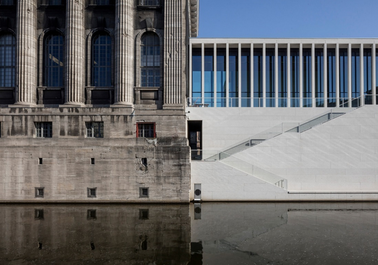Silence in Space How Minimal Architecture Amplifies Human Experience-Sheet2