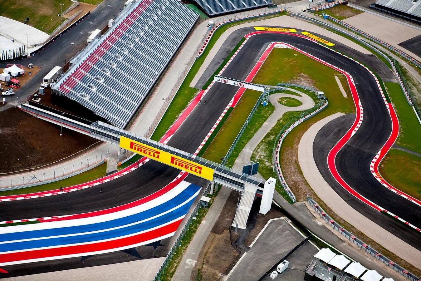 Architecture in Motion Formula One as a Lesson in Sequence and Speed-Sheet2