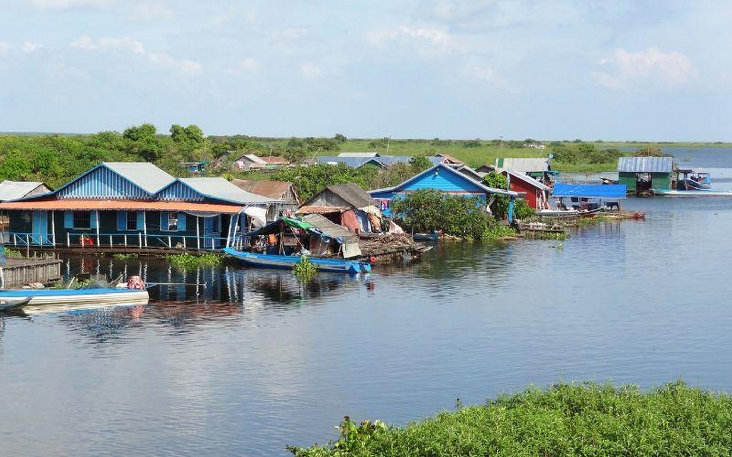 Climate-responsive materials for floating communities in Southeast Asia-Sheet2