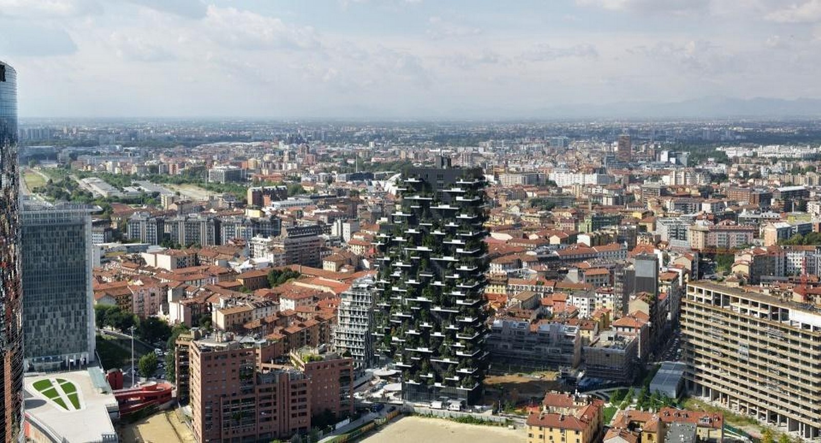 Vertical forests greening residential towers in Europe-Sheet3