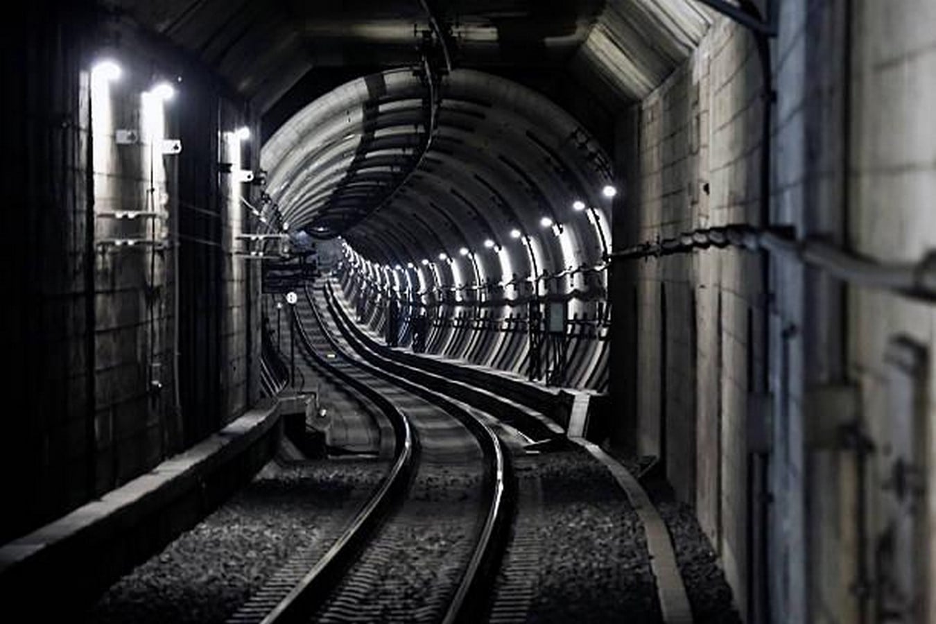Underground cultural tunnels linking stations in Tokyo-Sheet8