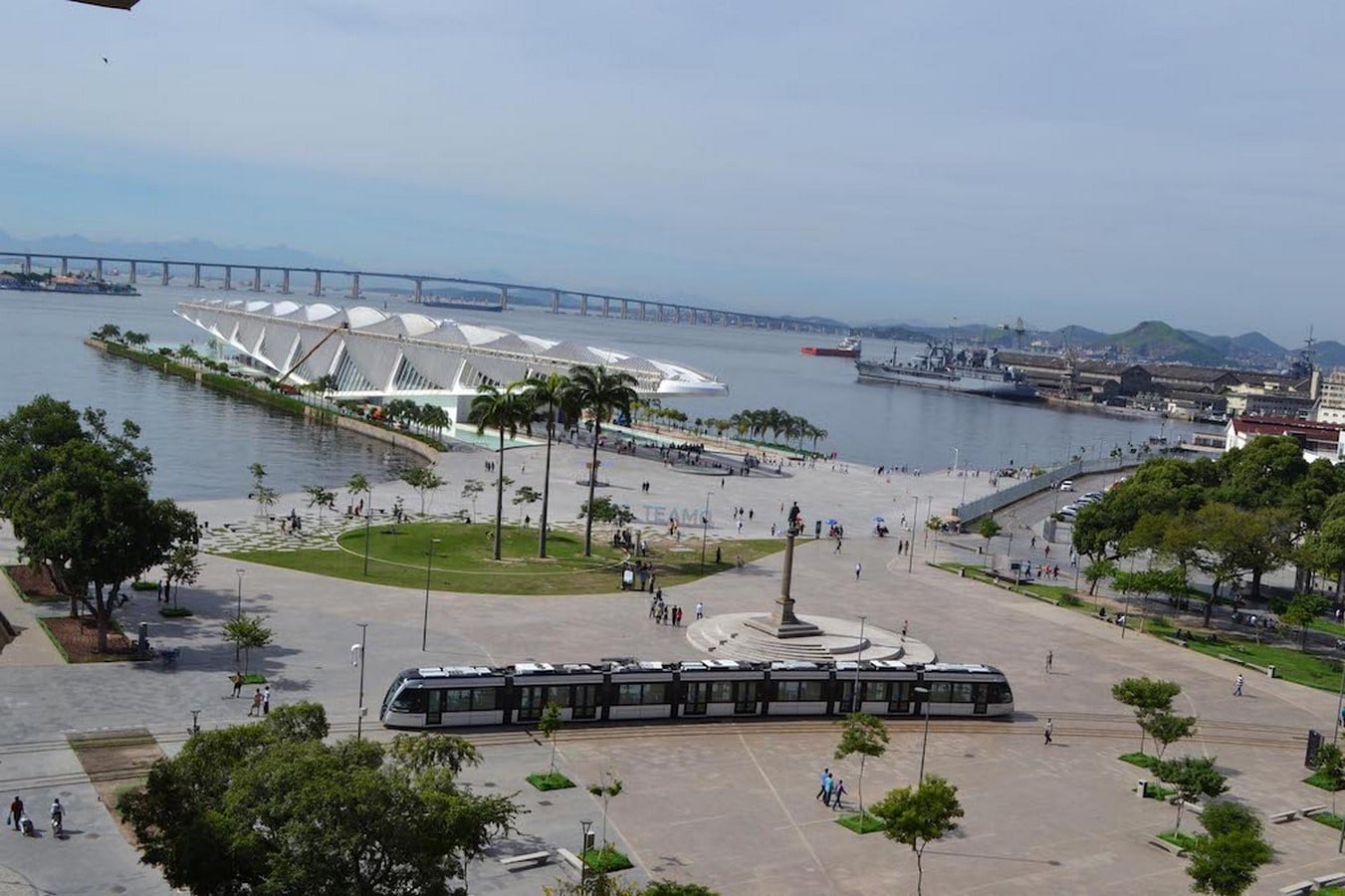 Light-rail integrated plazas in South American revitalizations-Sheet4