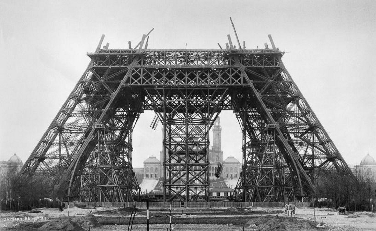 The Eleventh-Hour Pivot Architecture’s Most Famous Last-Minute changes-Sheet5