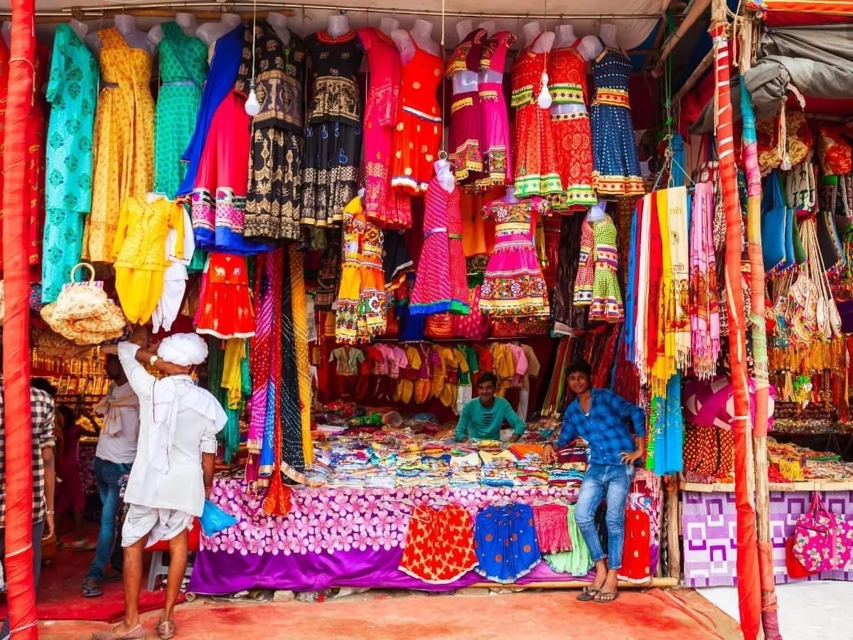 Reconciling Ancestral Identity with Urban Ambition in 21st-Century India-Sheet5