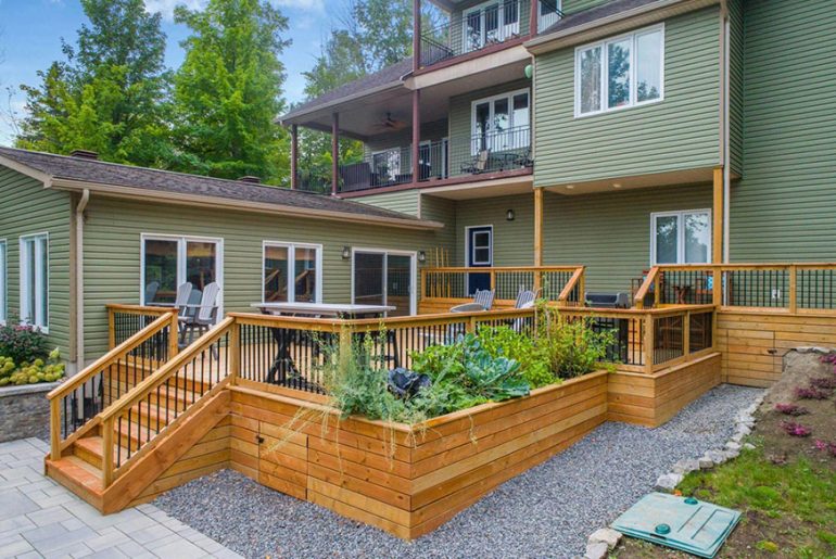 Elevating Outdoor Living: What Makes A Deck A Design Statement (Not ...