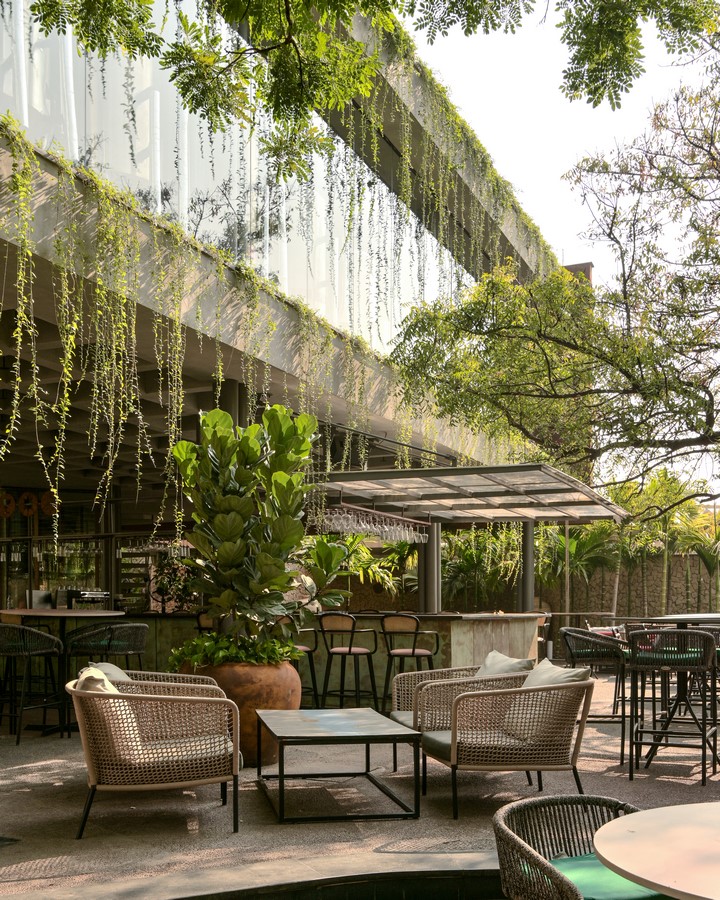 Babylon Bar & Restaurant by 23 Degrees Design Shift-Sheet10