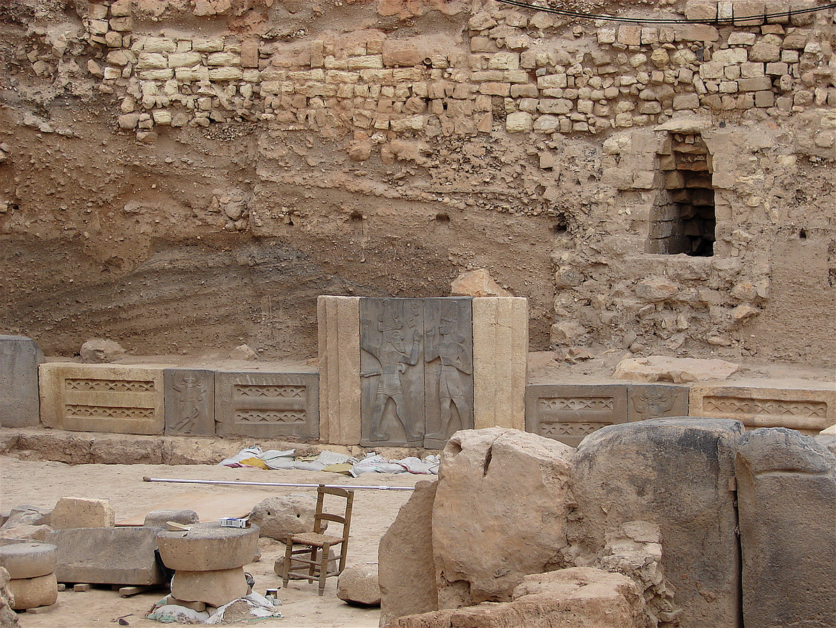 Forts in the world Citadel of Aleppo-Sheet4