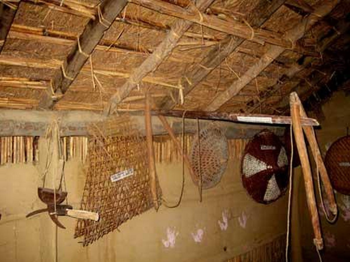 Architectural Creativity in Vernacular Design: The Traditional Tharu ...