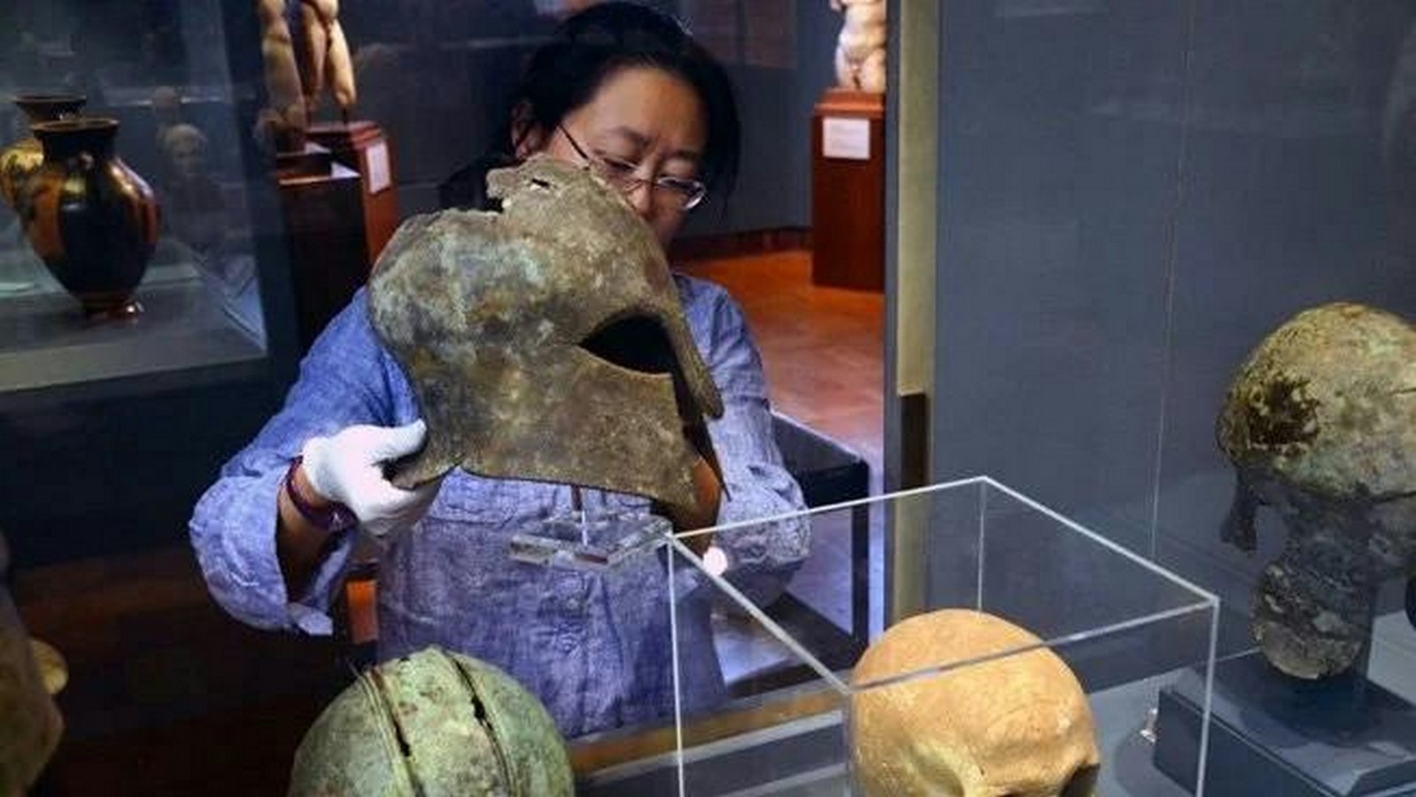 Digital custodian Technology and Sustainability in the Fight against Illegal Trafficking of artifacts-Sheet3