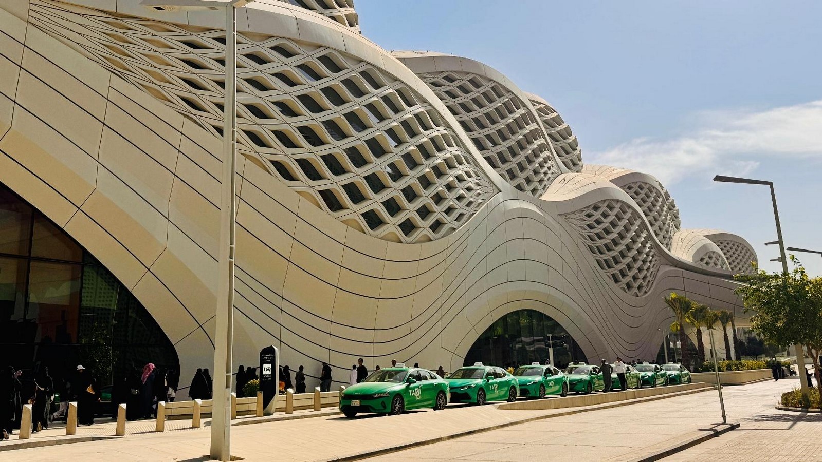 Reflective Public Art Walls Cooling Urban Canyons in the Middle East-Sheet5