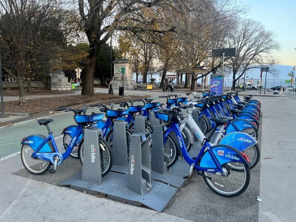 Shared mobility hubs integrating bikes and pods in U.S. cities-Sheet12