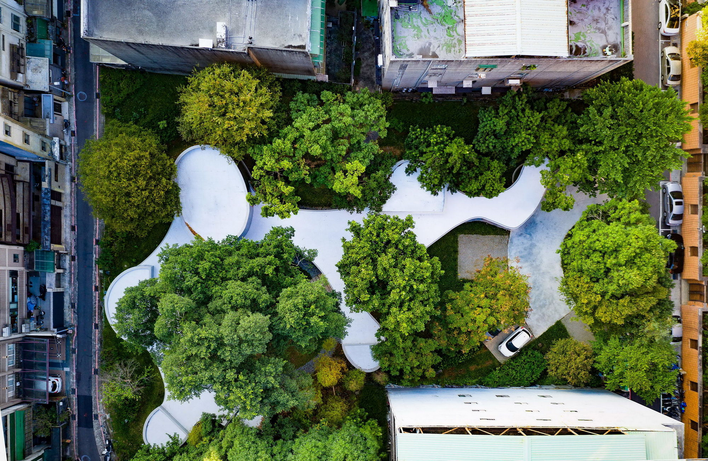 Green and Gold Can Sustainable Design and Luxury Coexist-Sheet8
