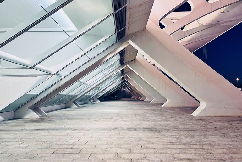 How Architecture Shapes Innovative Commercial Interior Design - RTF ...
