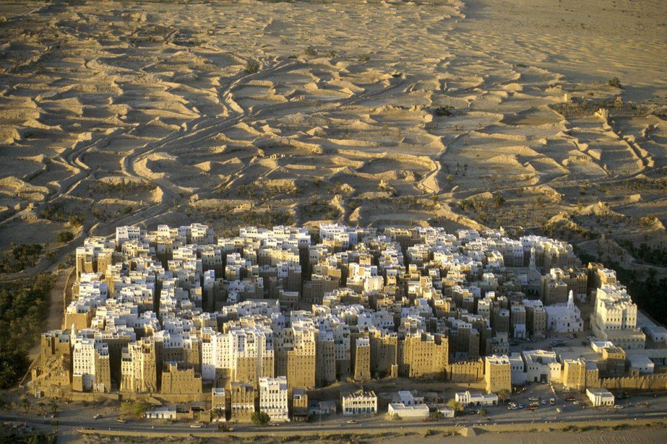 Uninhabitable Habitations Human Adaptations to Extreme Conditions-Sheet8