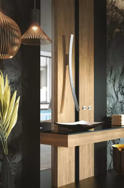 Graff’s Luna Collection A Sculptural Statement in Luxury-Sheet2