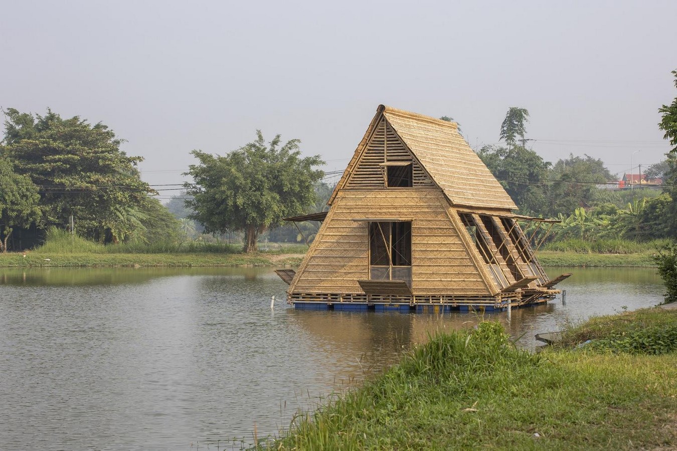 15 Floating Architecture Projects Redefining Our Relationship with Water-Sheet5