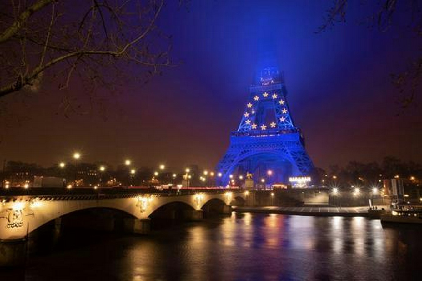 Lighting Up Paris The Evolution of the Eiffel Tower’s Illumination-Sheet6