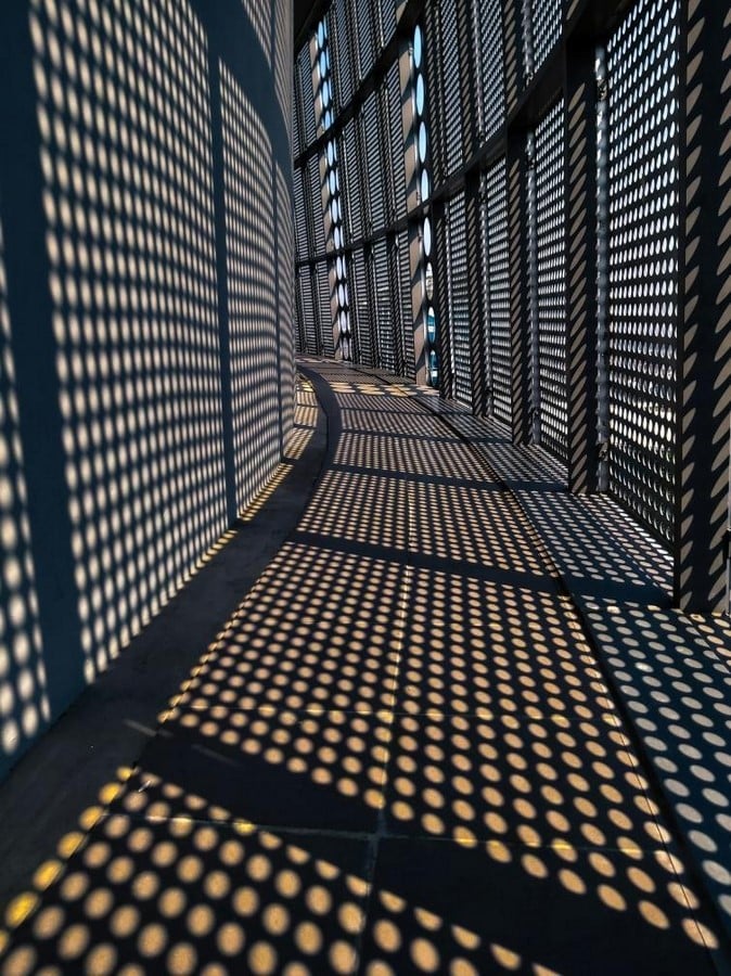 Light, Colour, Shadow Crafting Emotional Atmospheres in Design-Sheet4