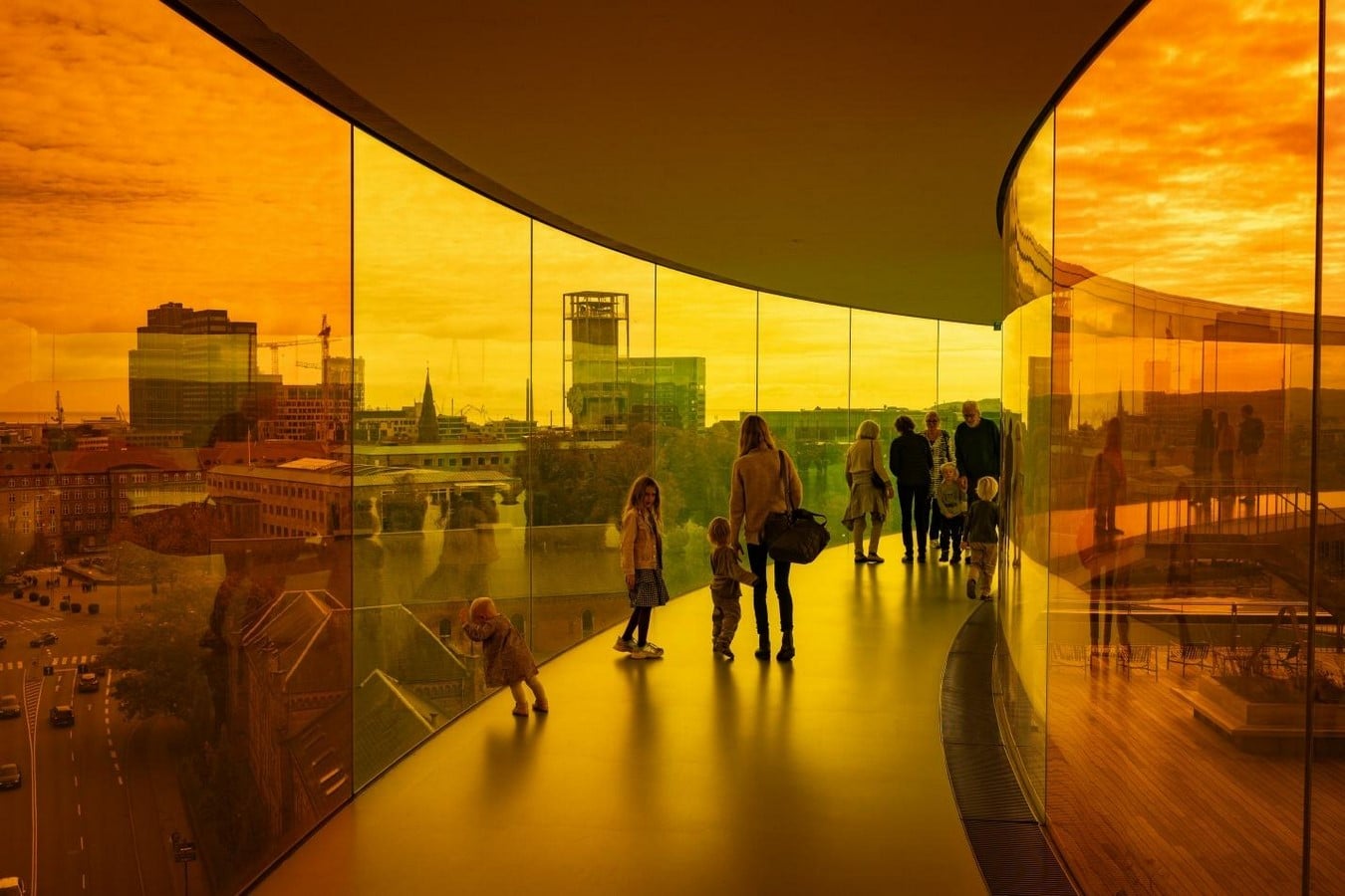 Light, Colour, Shadow Crafting Emotional Atmospheres in Design-Sheet6