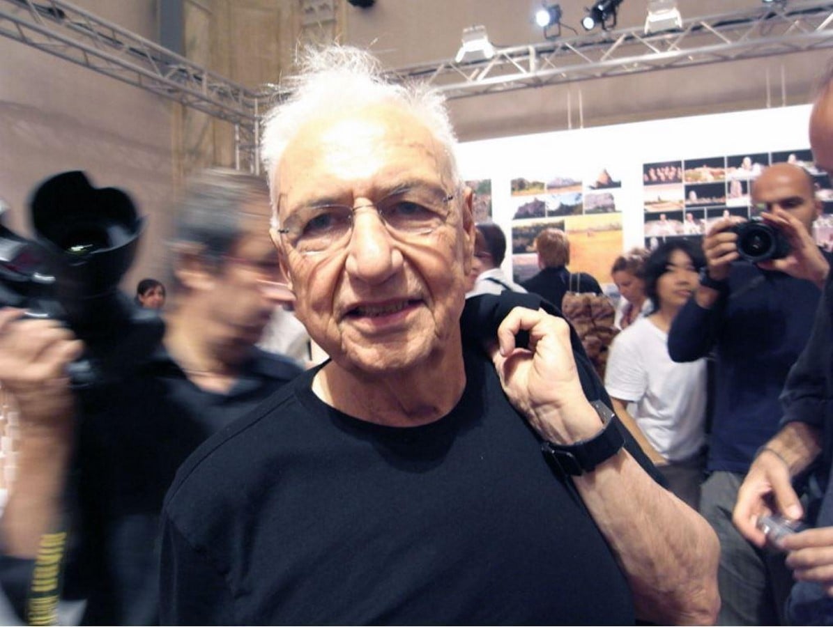 Notable Works of Frank Gehry When Buildings Refuse to Stay Quiet-Sheet1