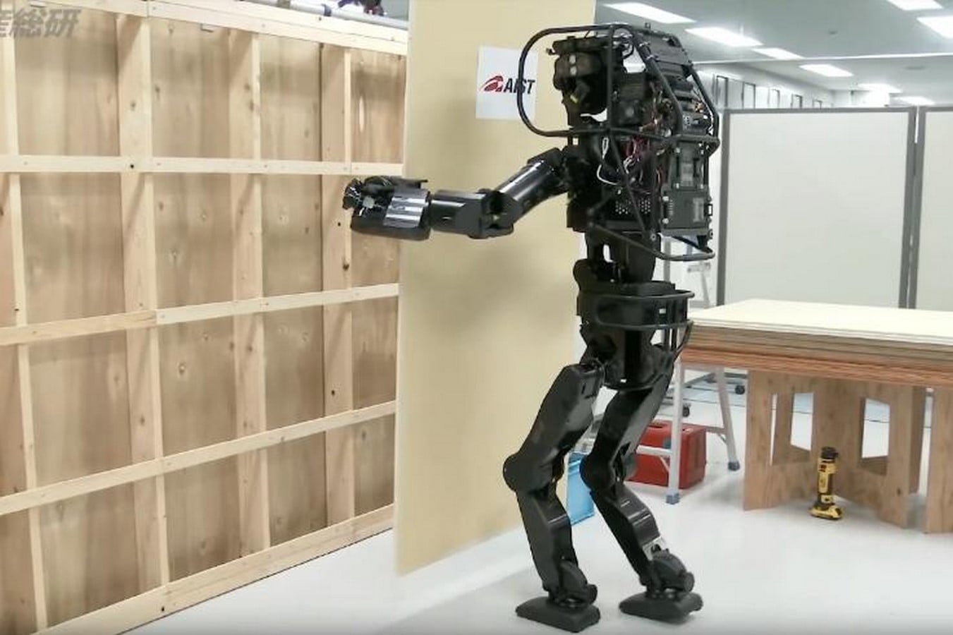 Robotic construction techniques in Japanese high-rises-Sheet6