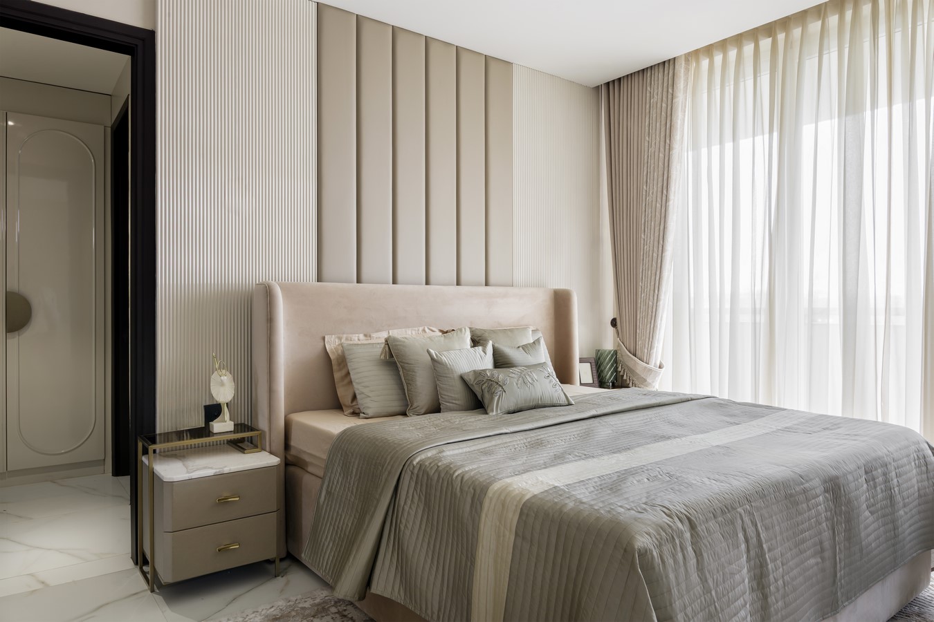 Boutique Hotel–Style Bedrooms with a Focus on Modern-Sheet3