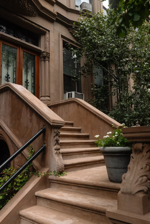 The Space Between How Balconies, Stoops, and Thresholds Shape Social Life-Sheet2