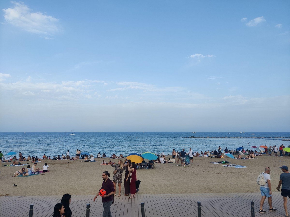 Who Owns the City Barcelona and the Question of Urban Identity-Sheet5