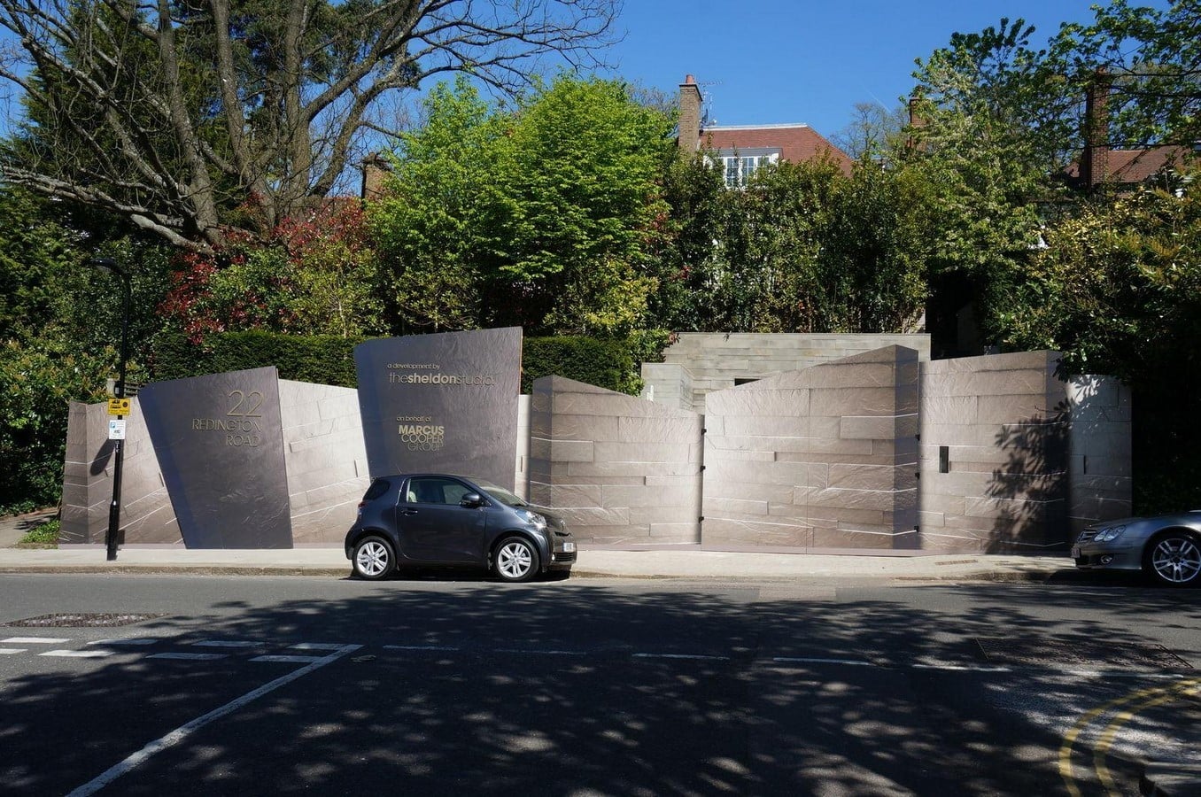 Construction Hoardings as Urban Communication Surfaces-Sheet6